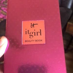 It girl beauty book
